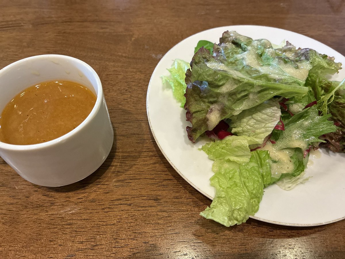 rayama71's tweet photo. 白身魚のフライ https://t.co/keEDmvQEKa