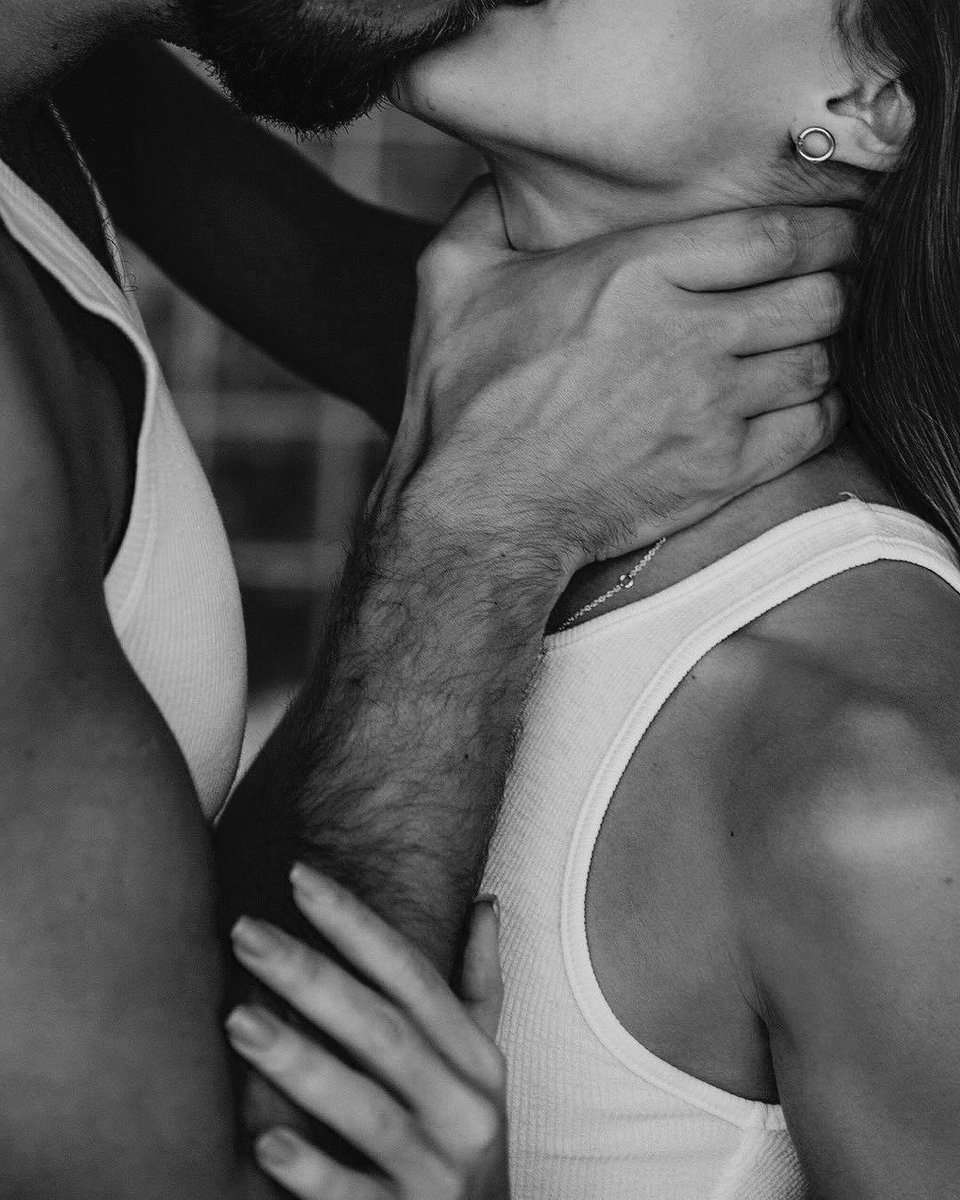 AWildFireOfSin's tweet photo. Choke me like you hate me, kiss me like you'd burn the world down to keep me — https://t.co/FoToT7GCu3
