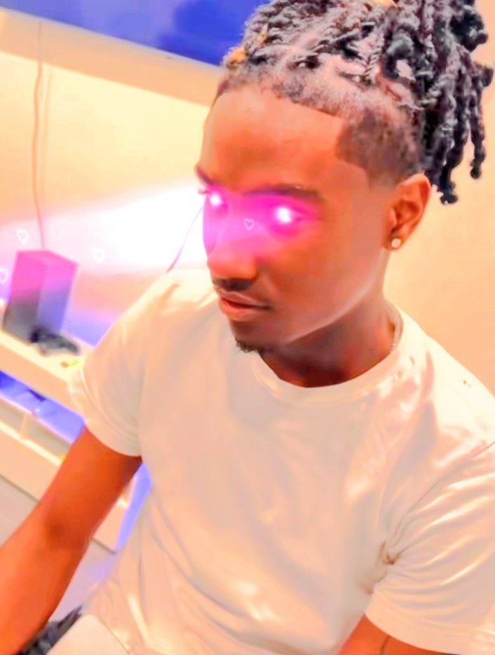 kiddfromht's tweet photo. @vaultofosama The Impaler episode 2 😈😤😤✨✨ https://t.co/HLU0VbNg1H