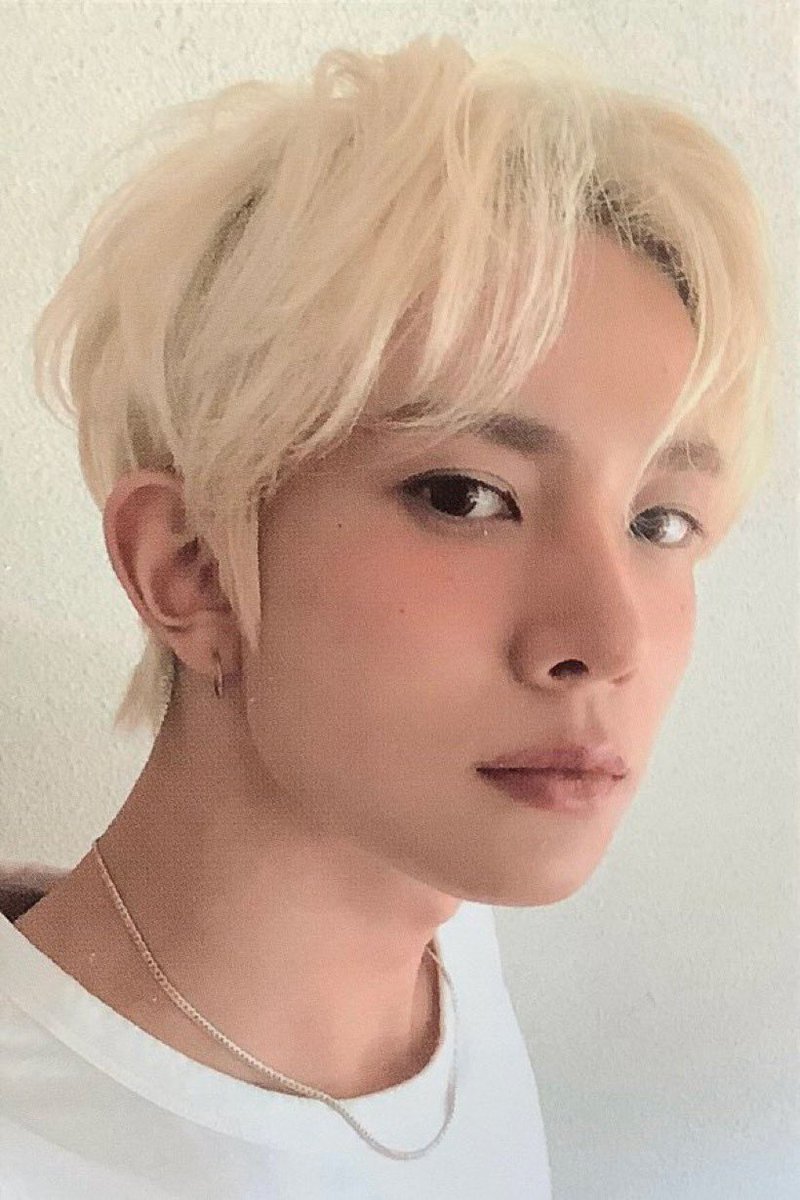 heeizms's tweet photo. My girlfriend evan with the prettiest softest makeup and the most wonderful hair https://t.co/g28zyjJgmO