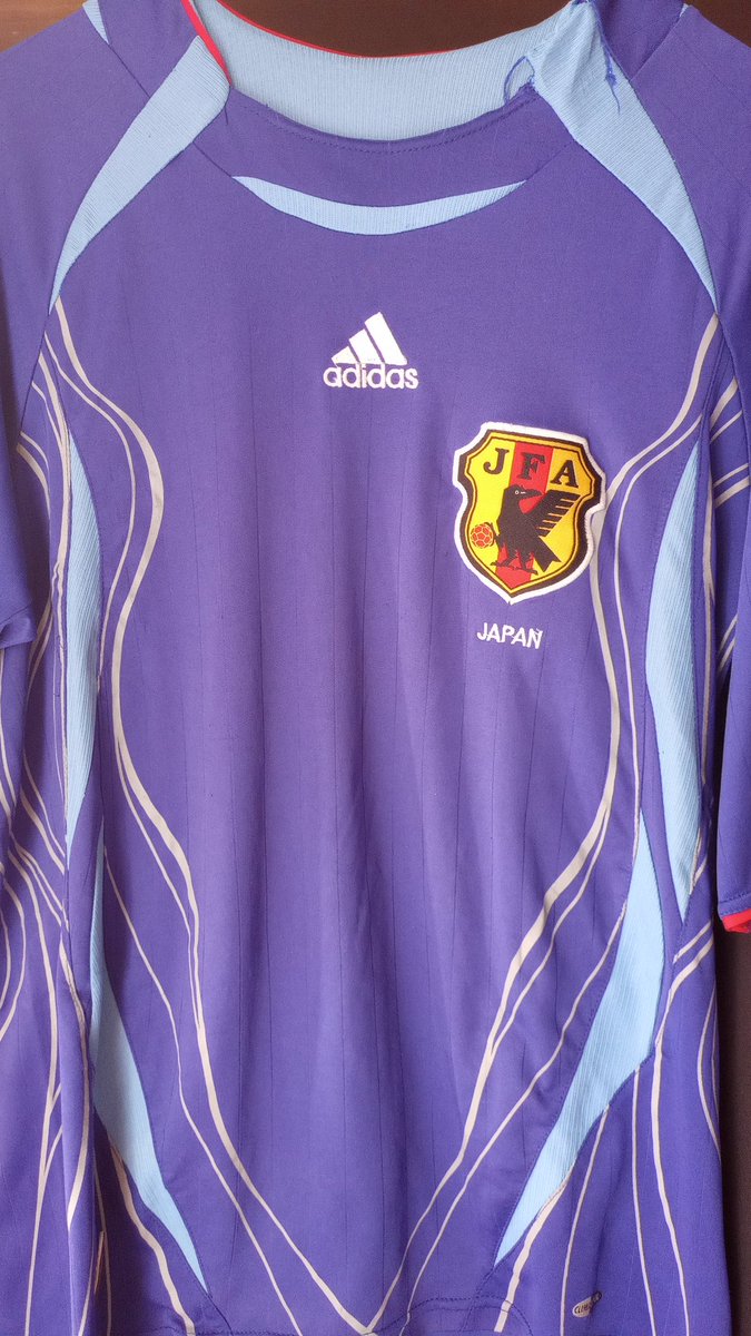 YairFA's tweet photo. @Tougi_mahjong @sunnytougi こんにちは
Estas son una parte de mi colección: 
La segunda playera (o jersey) de la selección mexicana 🇲🇽 de fútbol en el mundial de Qatar 2022.
La playera (o jersey) de la selección de Japón 🇯🇵 del mundial 2006. 
Gracias por tus felicitaciones.
Saludos desde México. https://t.co/4P9g1XWLl0