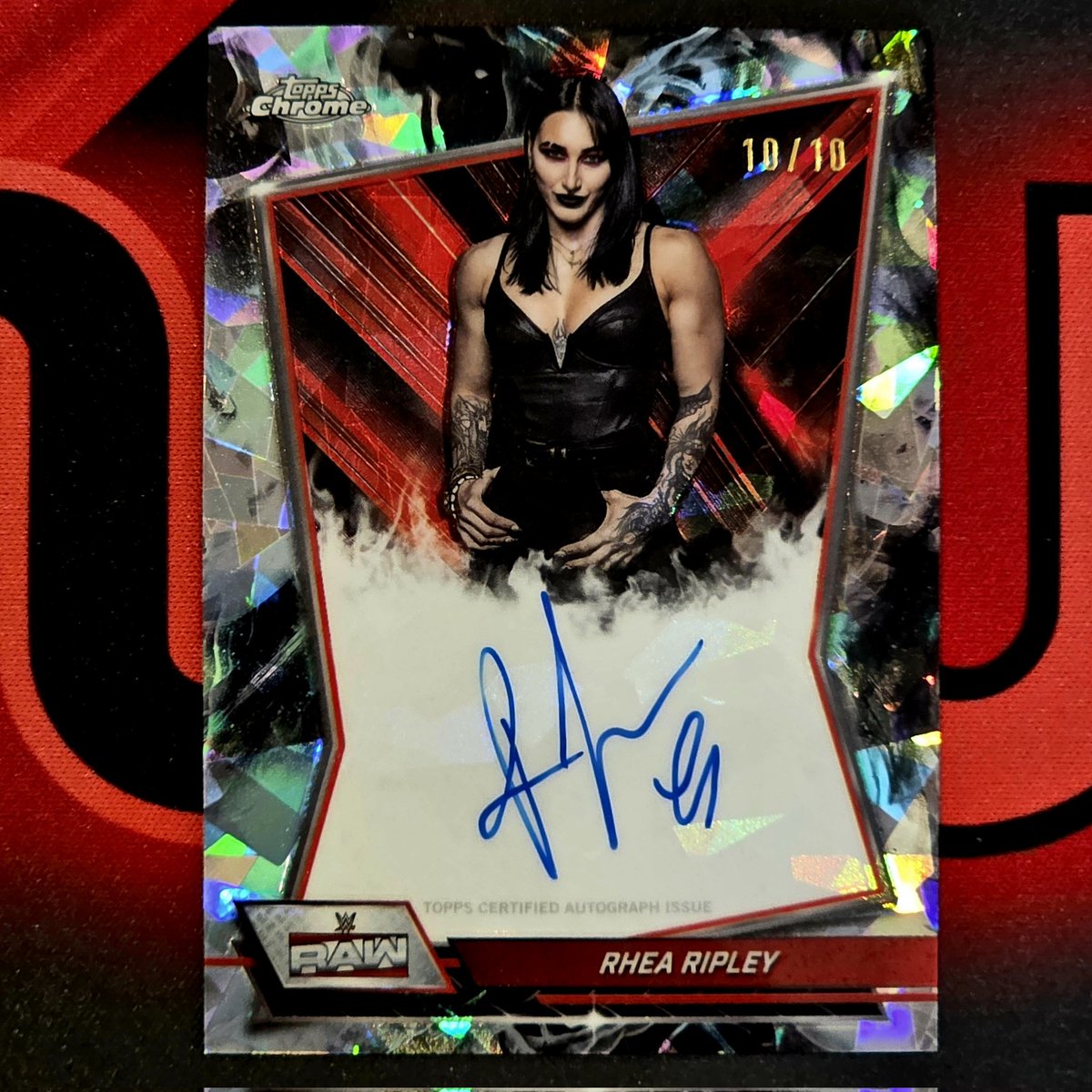 samwwesamwwe's tweet photo. Insane PC hit thanks to @cardshoplive!
Aside from 1/1's, I like to chase Mami /10 black refractors. Here is the Rhea Ripley Black Sapphire /10 Refactor Red Brand Autographs from Topps Chrome Sapphire WWE!
#mamicollection
#mamipc
#rheacollection
#rheapc https://t.co/yXBOO0vlnF