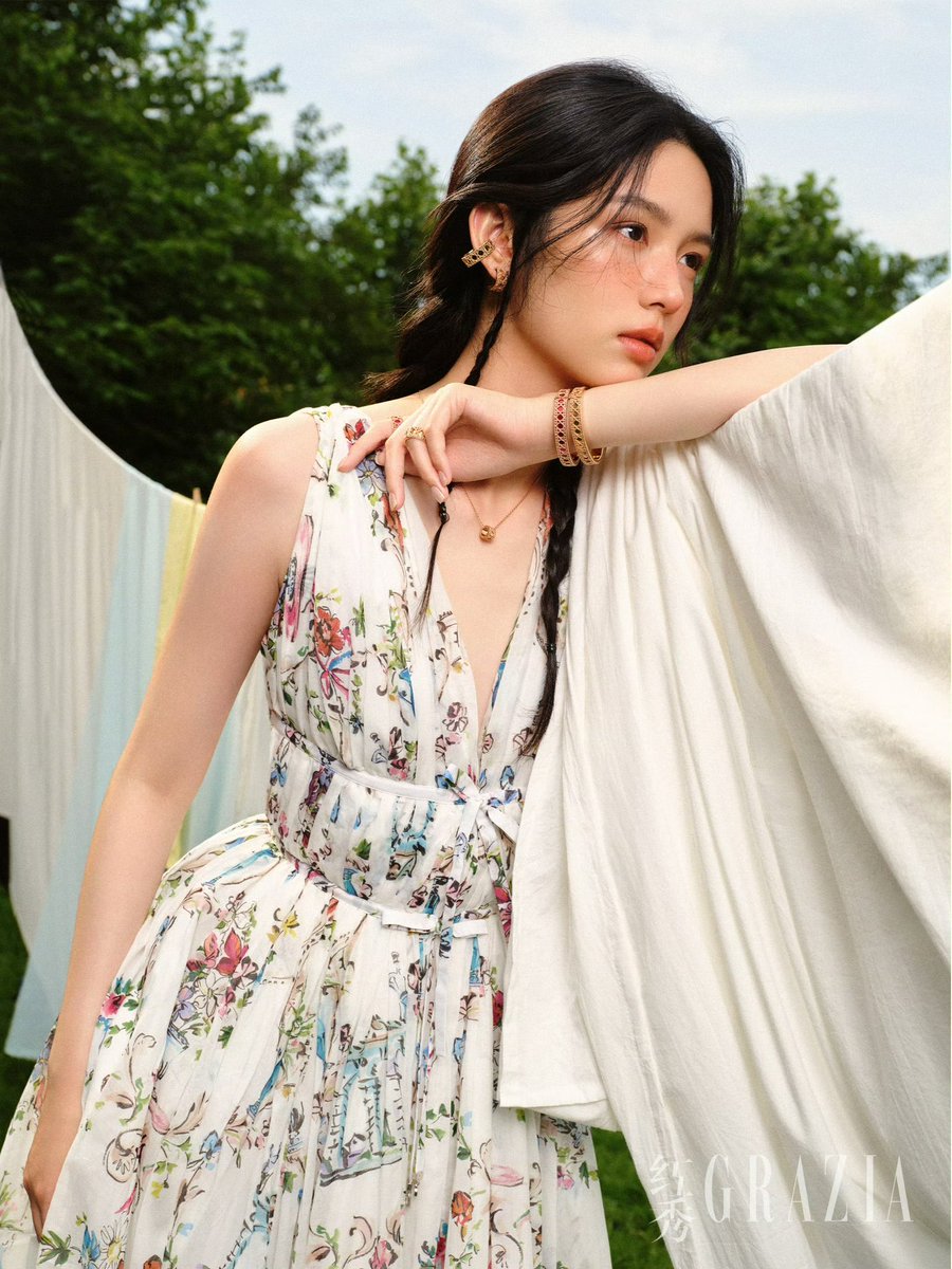 520lens's tweet photo. 260605

GRAZIA China shares previews of Zhou Ye for their June 2026 issue, in partnership with Dior

#ZhouYe #周也
#GRAZIA #Dior @Dior https://t.co/G3G0PYGOa4