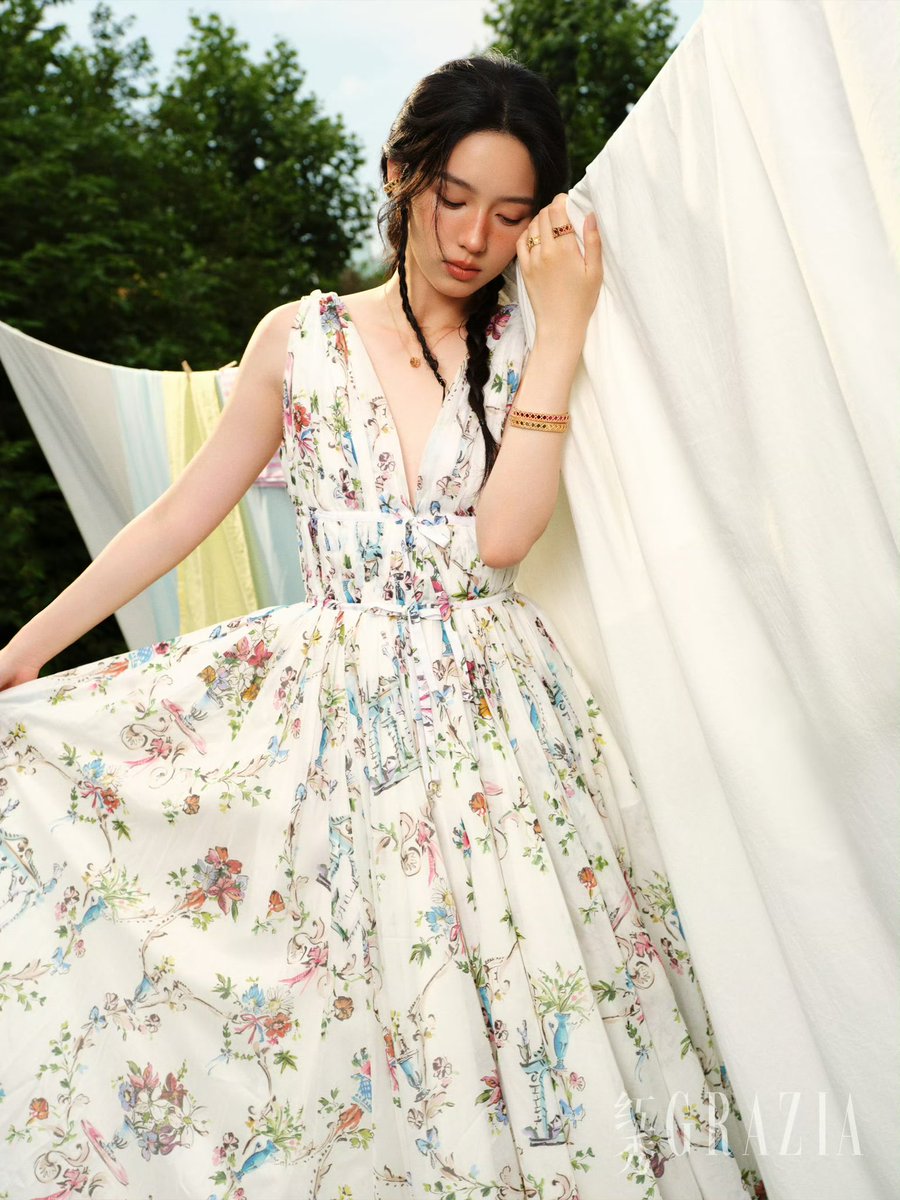 520lens's tweet photo. 260605

GRAZIA China shares previews of Zhou Ye for their June 2026 issue, in partnership with Dior

#ZhouYe #周也
#GRAZIA #Dior @Dior https://t.co/G3G0PYGOa4