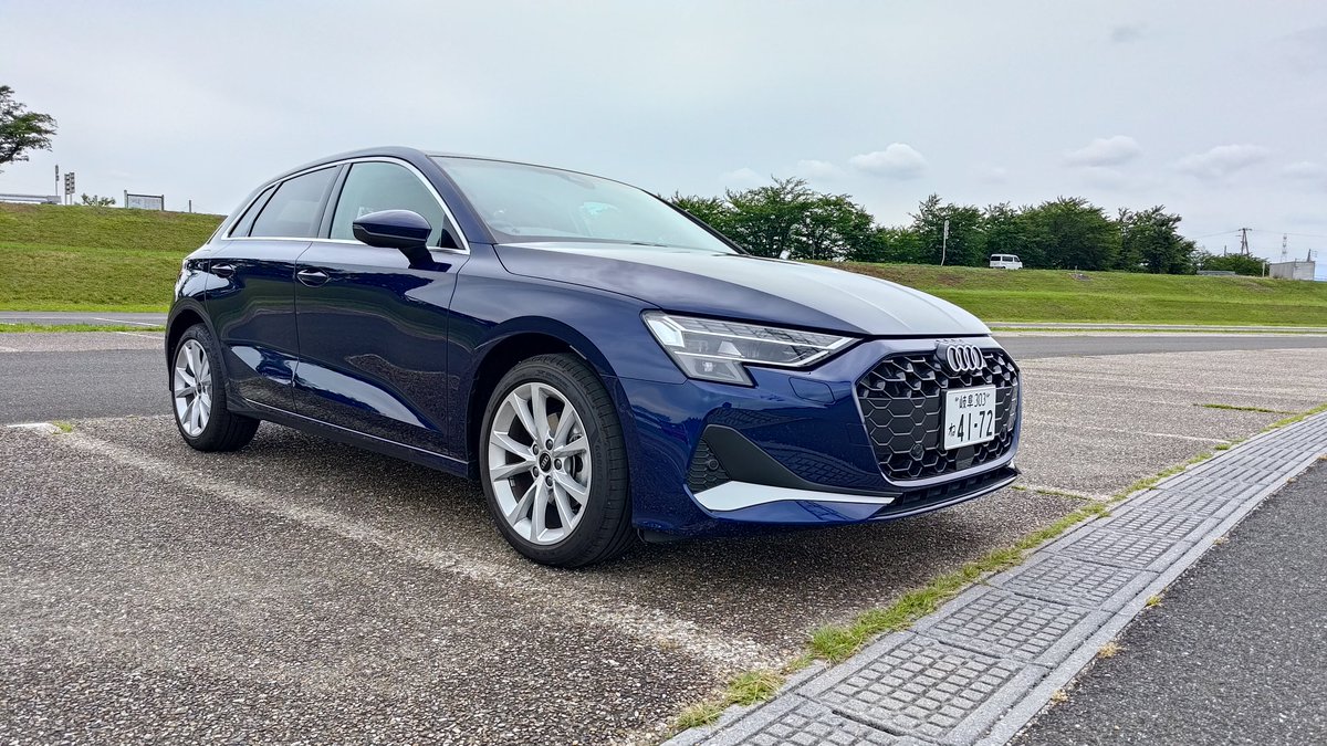 KaoAyt's tweet photo. よく走る車だし質感が良いけど乗り出し500万はキツイな
カローラがよく出来てるから価格差を消すほどのモノがなかなか無い https://t.co/8Z76UN6rGD