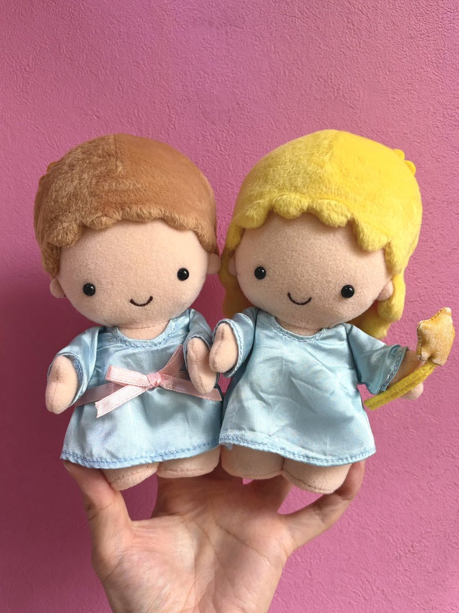 knotatoy's tweet photo. 本日もご利用お待ちしております😊
(金/Fri.)OPEN→12:00〜20:00⏰
▽▼▽▼
2003✴︎Little Twin Stars💫

※WEBSHOP未掲載です🙏🏻
店舗でご購入ください☺︎☺︎
(2体set ¥3,850) https://t.co/brQHXpFwec