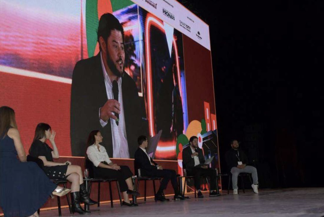 anapaumex's tweet photo. Un gusto ser parte de #SmartCityLatam como medio aliado @AlcaldesMexico y coincidir con expertos que trabajan para vivir mejor en las ciudades 🫶🏼🇲🇽 #SCELC26 https://t.co/JwnEJzWyZQ