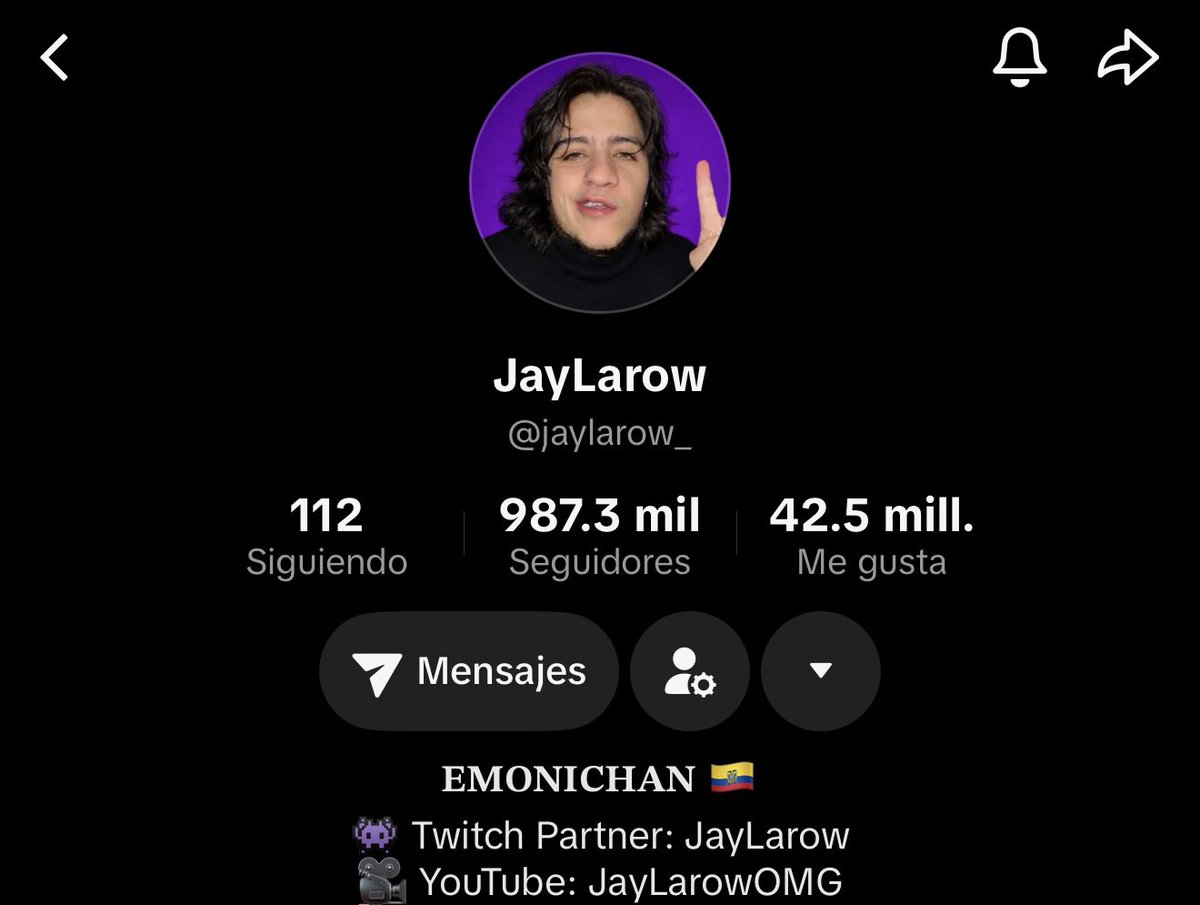 JayLarow tweet media