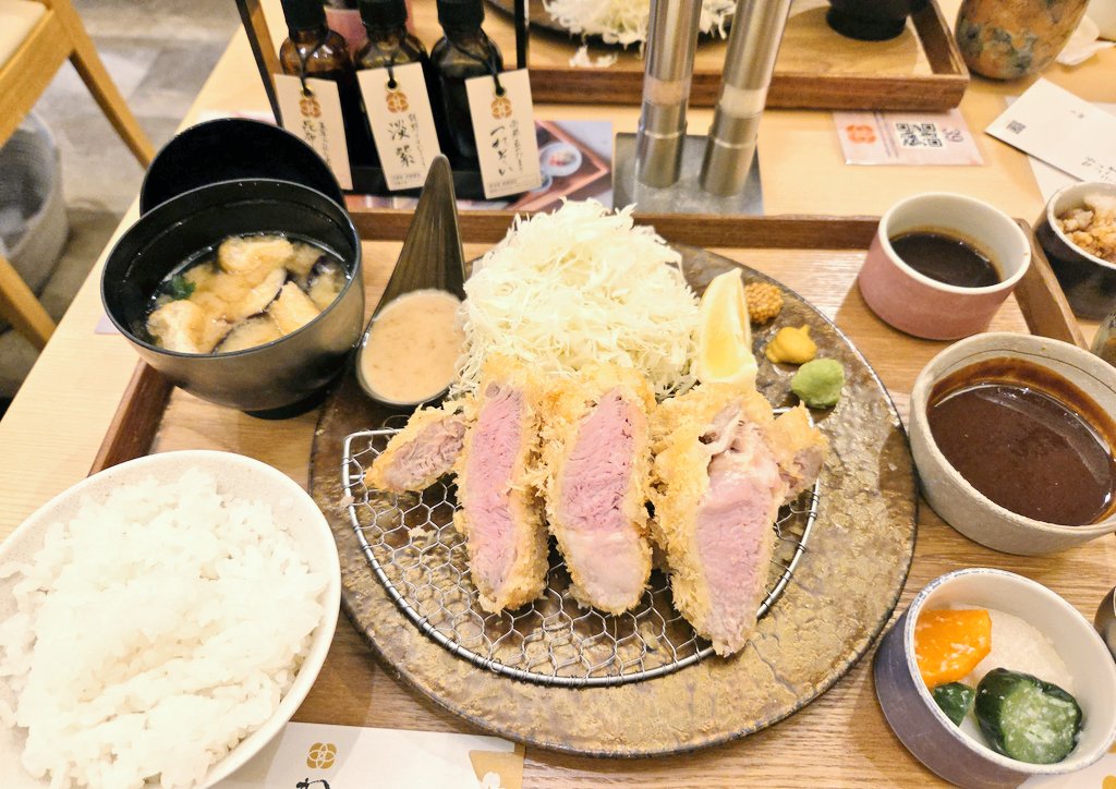 KURAGEikaTAKO's tweet photo. 同僚とランチ〜
柔らかくて美味しいᵔᢦᵔ︎︎ https://t.co/YCGNtXagH5
