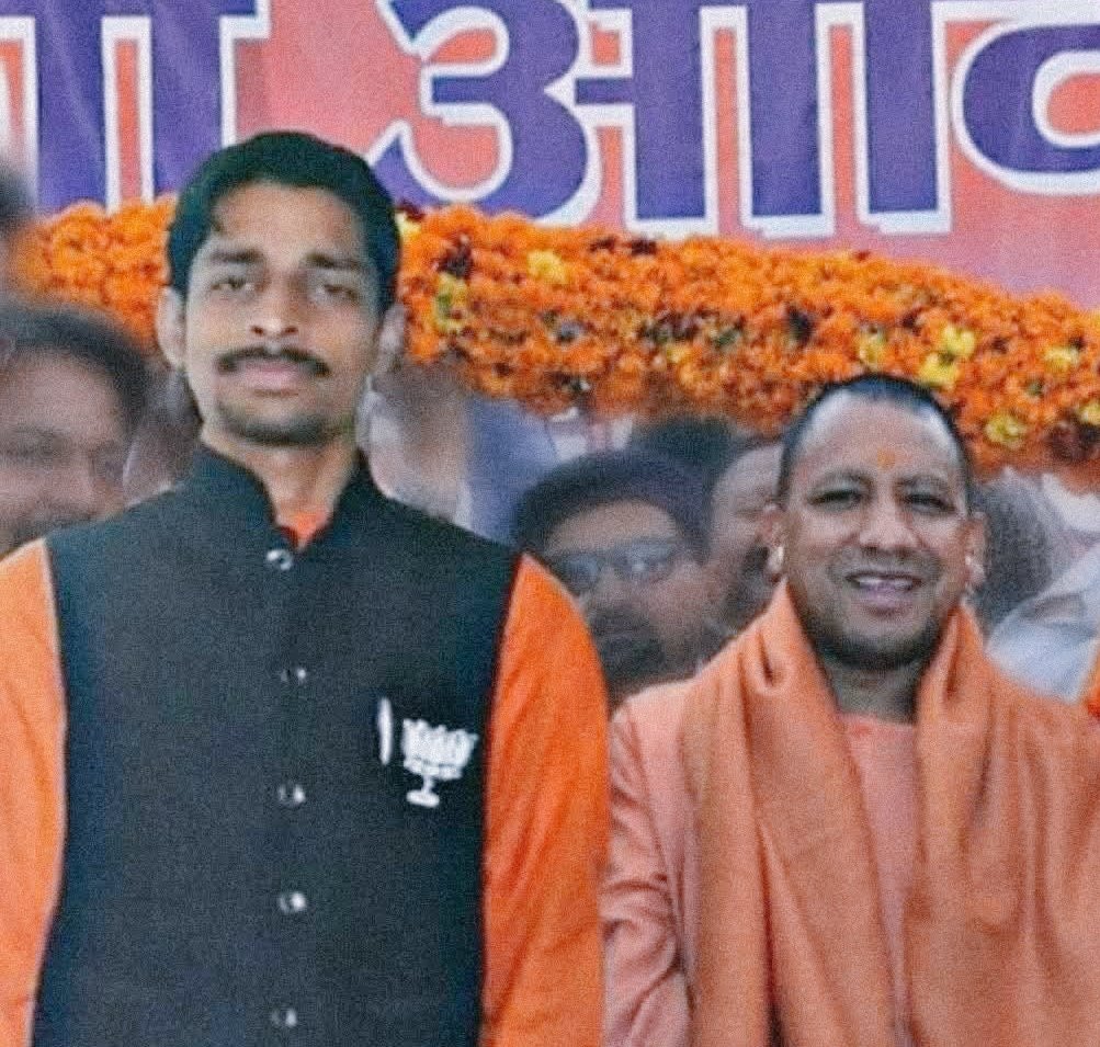 Pawanwithyou's tweet photo. उत्तर प्रदेश के यशस्वी मुख्यमंत्री श्री @myogiadityanath को जन्मदिवस की हार्दिक बधाई एवं अशेष शुभकामनायें। 

#JaiShriRam | #MYogiAdityanath https://t.co/XvT9RuLWwS