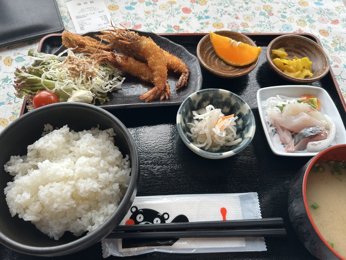sumitchi's tweet photo. 芦北の打ち合わせ前に。
魚🐟エビ🦐美味しかったです https://t.co/gY3YoqpWxC
