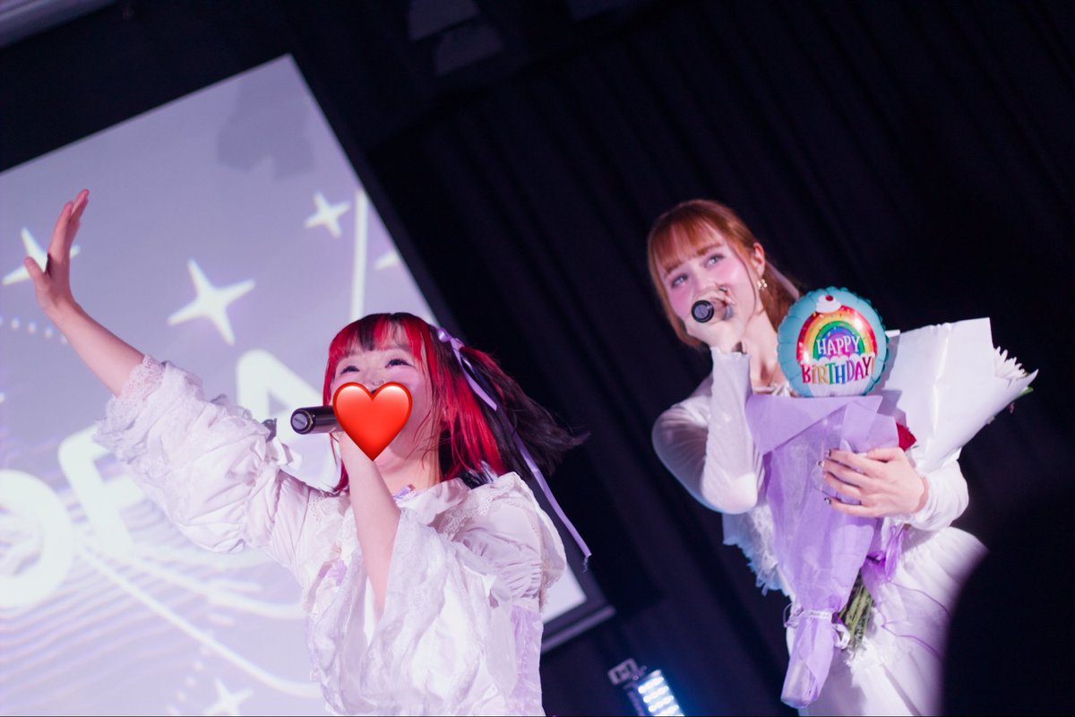 itsemi0_0's tweet photo. this is ptp💜💙 https://t.co/7HV51UbRmA