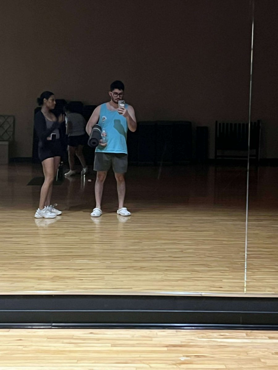 MTrejo0's tweet photo. A wee bit of yoga
#BeActive #workout https://t.co/2XDsLdqIhF