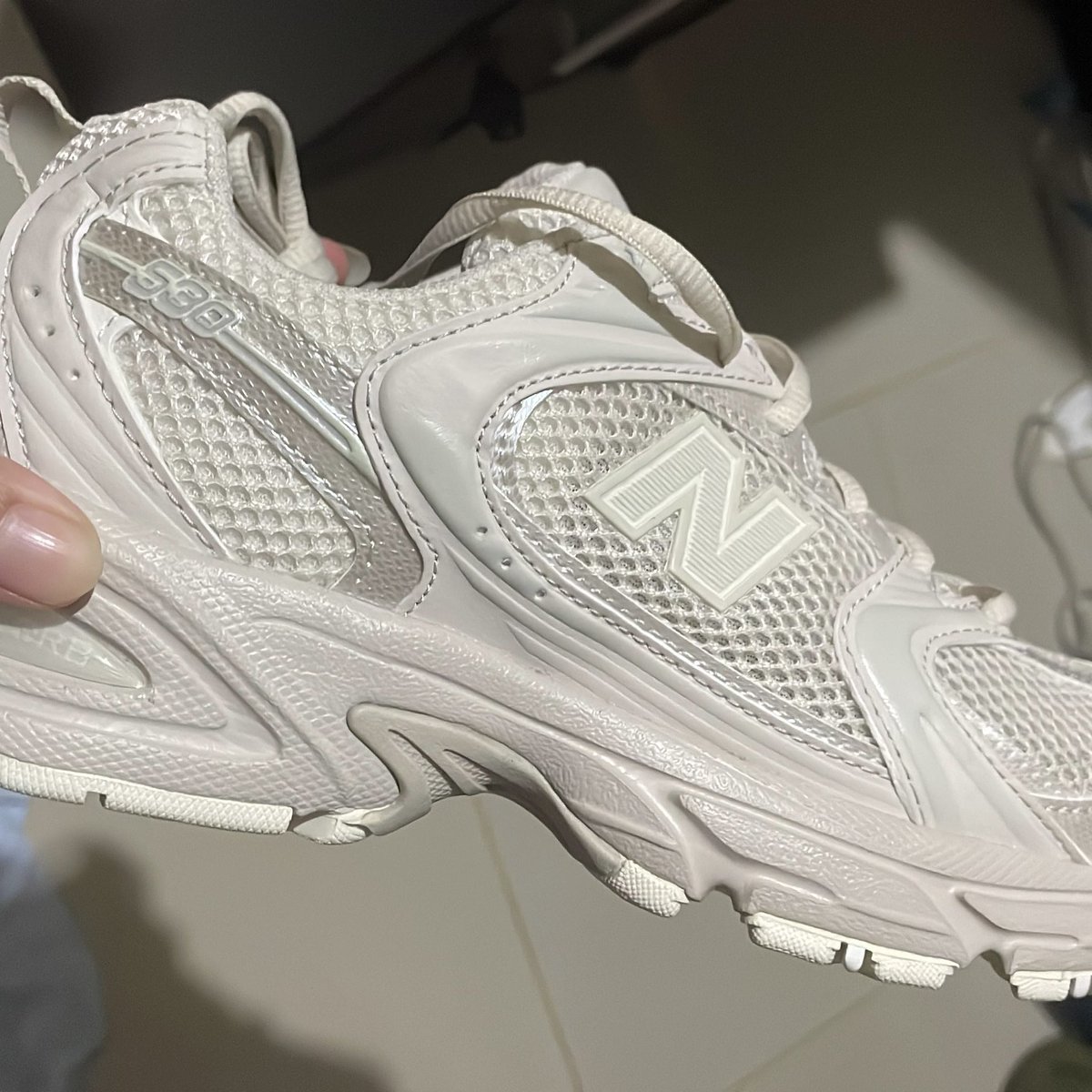 lustxe's tweet photo. hiii! wts sepatu nb530 moonbeam beige, us 5.5, eu 38, ori pembelian di footlocker (april 26)

💸 : 950rb, shopee bisa (+ adm 23%), cod kelapa gading 

baru dipake 2-3x, masih ada box dkk.

🏷️ : nb 530 new balance newbalance https://t.co/jBKlaexyYn