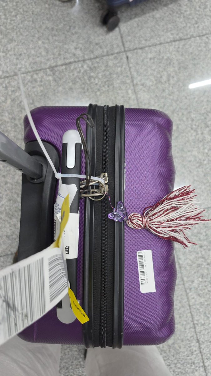 omar13eb's tweet photo. @Aeromexico #medecepcionasAm!!! Todo mal, aparte de que tardan bastante en el abordaje,  más vuelos demorados tanto en salida como regreso, cómo es posible que me roben algo tan sencillo como los TAG de mis maletas. Es evidente que los quitaron. https://t.co/KDsT3zPPAi