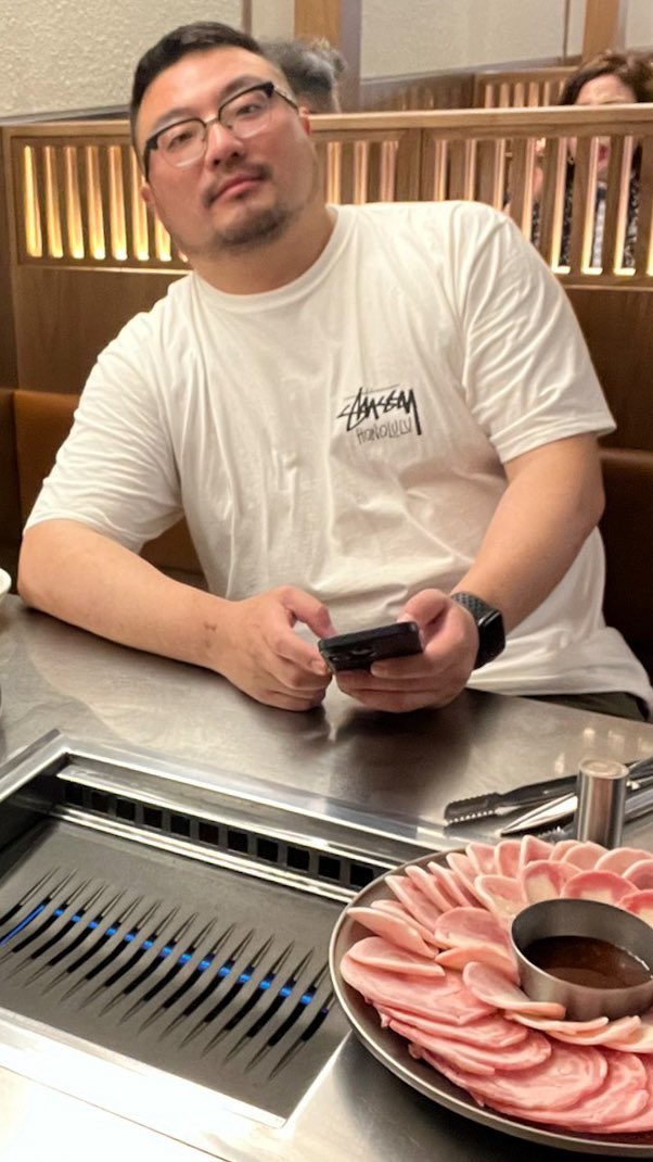 00HIP00's tweet photo. 머리통 왜케 커 ;; https://t.co/GVtSfswOq4