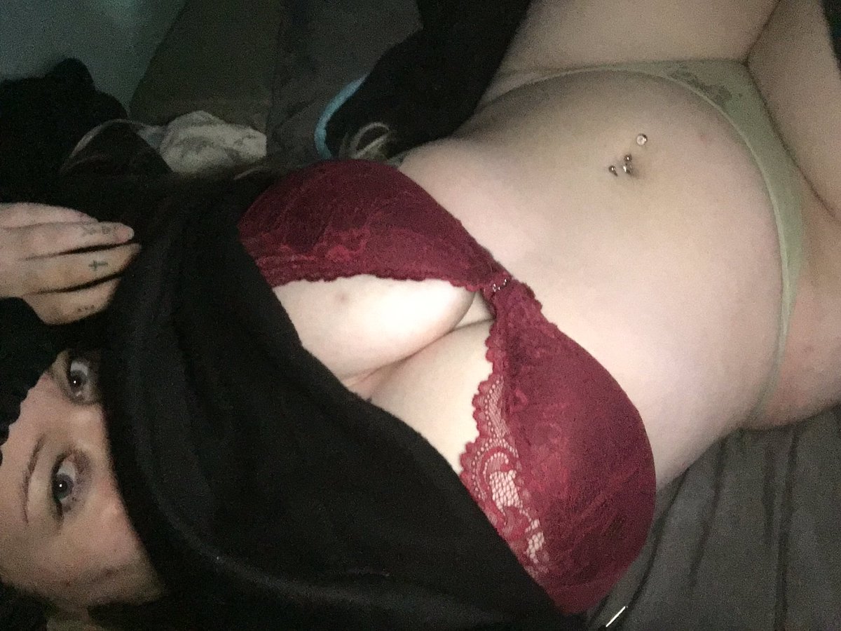 nirvanabayli's tweet photo. am i still hot a lil more chubby?🫣 https://t.co/jXppRGoo1B