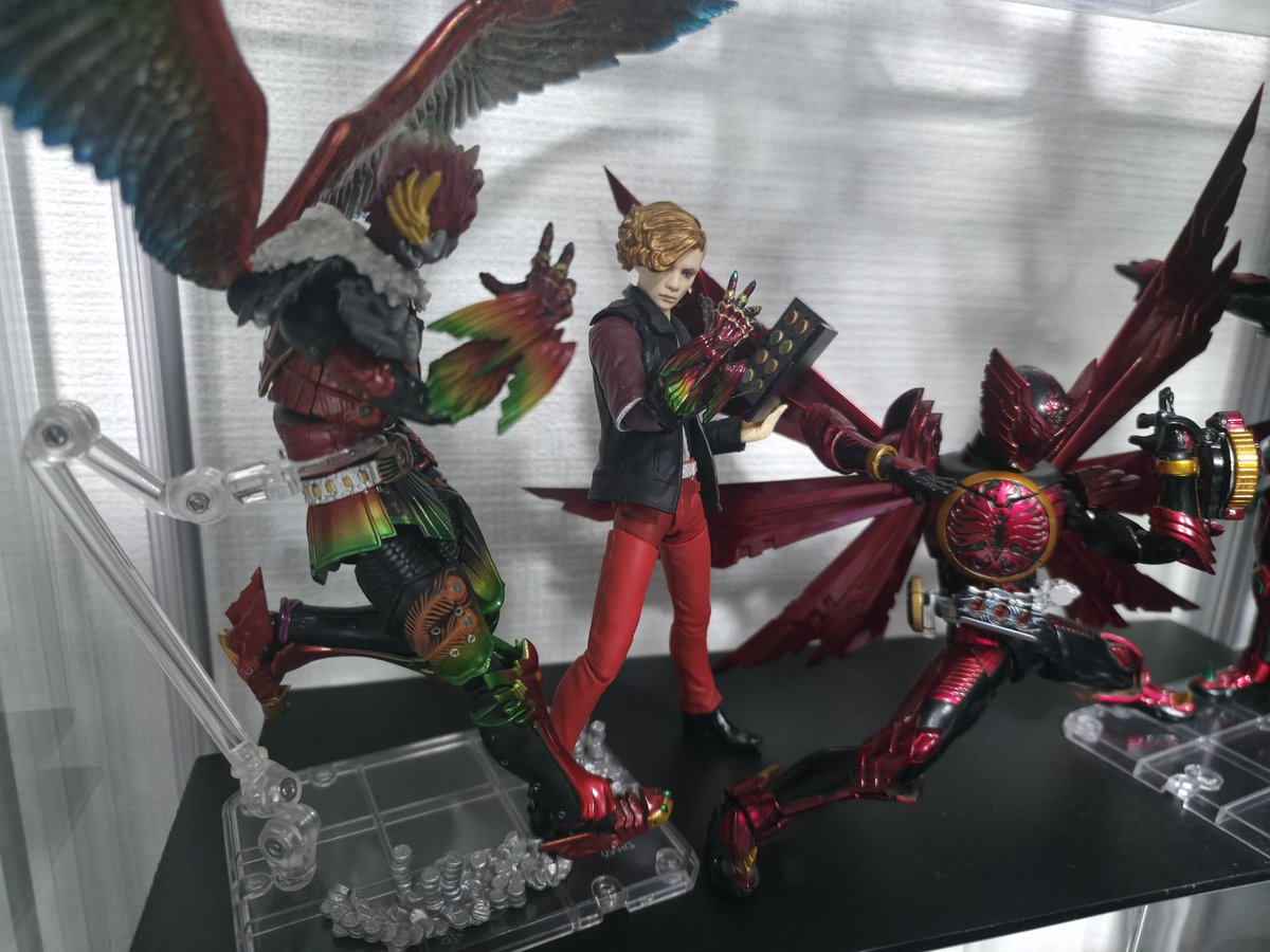 zero407528's tweet photo. 真骨彫オーズの棚の並べ替えをする為に久しぶりにアンクのパーツ交換しようとオーメダルホルダー開けてみたらコアメダルがコンプで入ってる！
へーこんなんあったけって思ったら
違うわ、これプラ整形のセルメダルを全部筆塗りしたんや
昔の俺やるやん笑
※DXではないです。2mmくらいのやつです。 https://t.co/TBzbvi7hj3