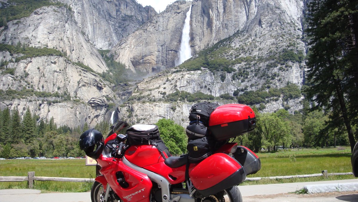 CroakVan's tweet photo. @HillsEmilyJ Mine always seemed to have a motorcycle in them for some strange reason. https://t.co/E1ofWIgqQV