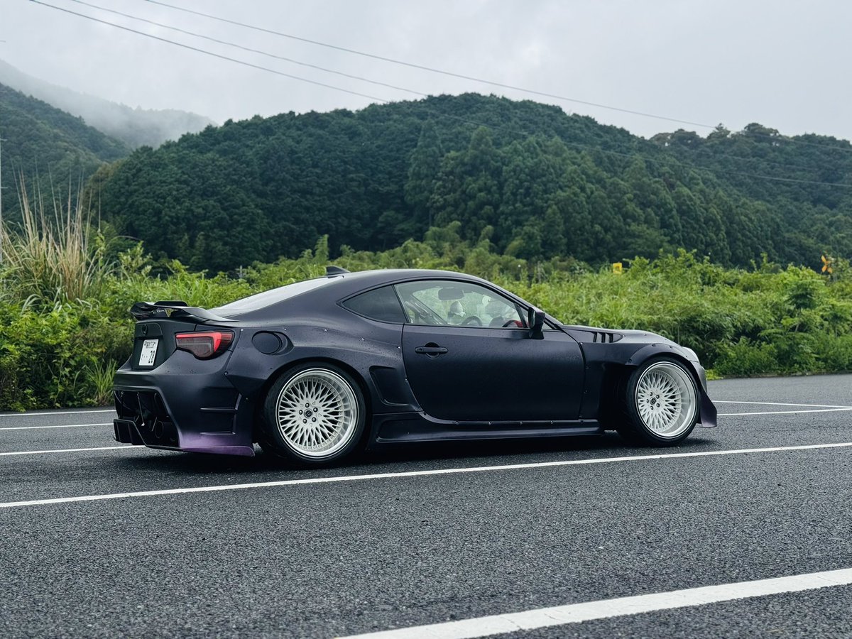 S_suzumoti's tweet photo. 新しいカラーリングのデザイン考えながらドライブ🚗³₃カラー変更と同時にバーチャルウィングも付ける予定だから結構いかつめの方が良さそう🤔✨
#BRZ #zc6
#ロケバニ #パンデムv3 #KUHL #KUHLracing #ings #VLAND #valenti #深リム #スポ車 #高知 #iPhoneふぉと #86好きと繋がりたい #BRZ好きと繋がりたい #スポ車好きと繋がりたい #車好きと繋がりたい