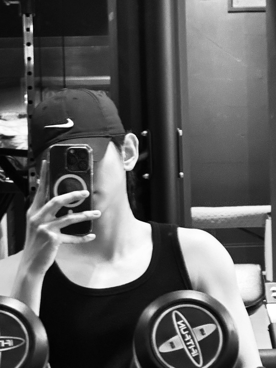 TPSTSeopLewVNFP's tweet photo. [050626] 🫧🐻💪🏻

__Not 사랑해 but 사룽해!! #LEW always plays with his writing!!so cute!!😘😘 

#LEW #LEEEUIWOONG  #ルー  #李义雄 #LEW_TEMPEST  #LEW_템페스트  
#TEMPEST #템페스트 #テンペスト #tpst 
#HyeongseopXEuiwoong #형섭X의웅 
#TPSTSeopLewVNFP https://t.co/7gxb5BUydl