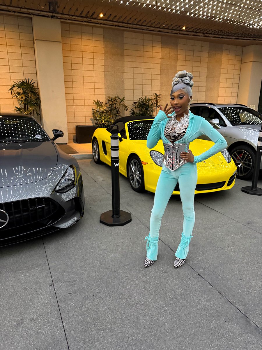 Itsmstrim's tweet photo. #WØAH 🦓 https://t.co/Ly4UzTzY3W