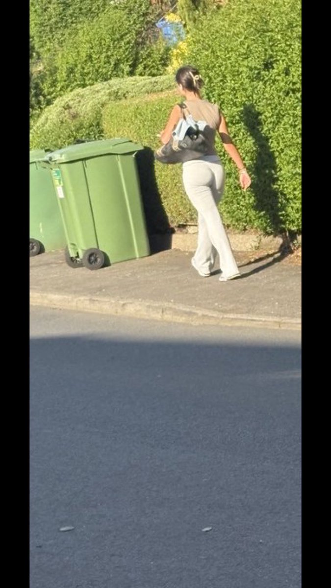 aaallsssr's tweet photo. How do people get so many chavs should I stay up and go get some in the morning In town 

#bop #candid #creepshot #slut #chav #ukchav https://t.co/Y90QVCi6aA