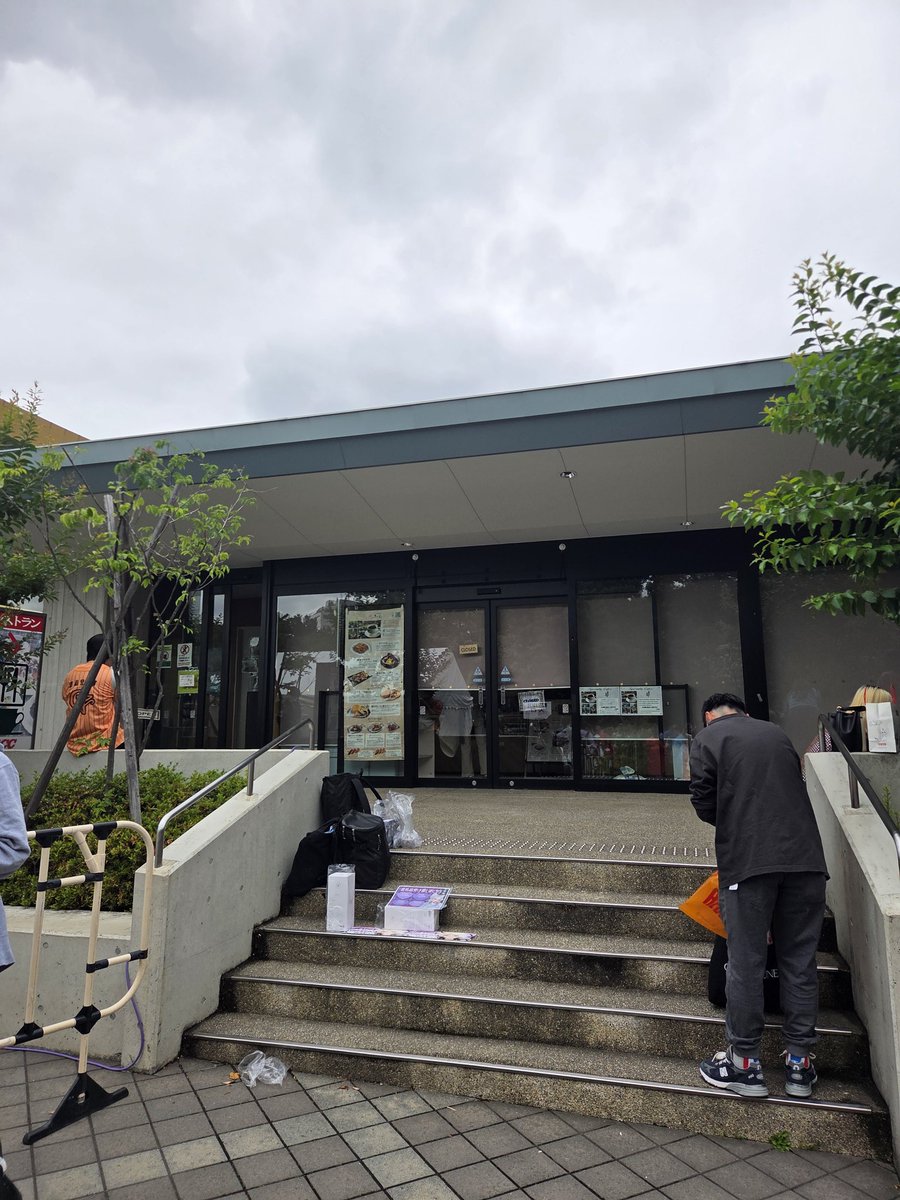 KaitouS_'s tweet photo. 移動しました！
FCブース入り口近くのレストランへ上がる階段で配布をいたします！
#宮野静生誕祭2026 https://t.co/8kppRSg9J2