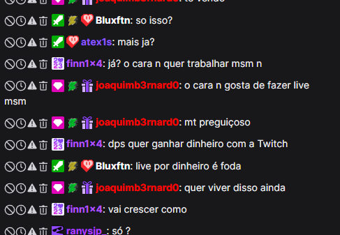 1zetti's tweet photo. rapaziada eu amo voces KKKKKKKKKKKKKK que live boa 😍😍 https://t.co/HsHINiEglq