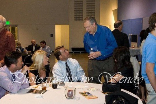 suebsg9's tweet photo. Danneel and Alan Ackles at a dinner for the production of "A Few Good Men" in Fort Worth, Texas on June 5th, 2007 - 19 years ago today @JensenAckles @DanneelHarris @SuperWiki https://t.co/PckJ7oIq0M