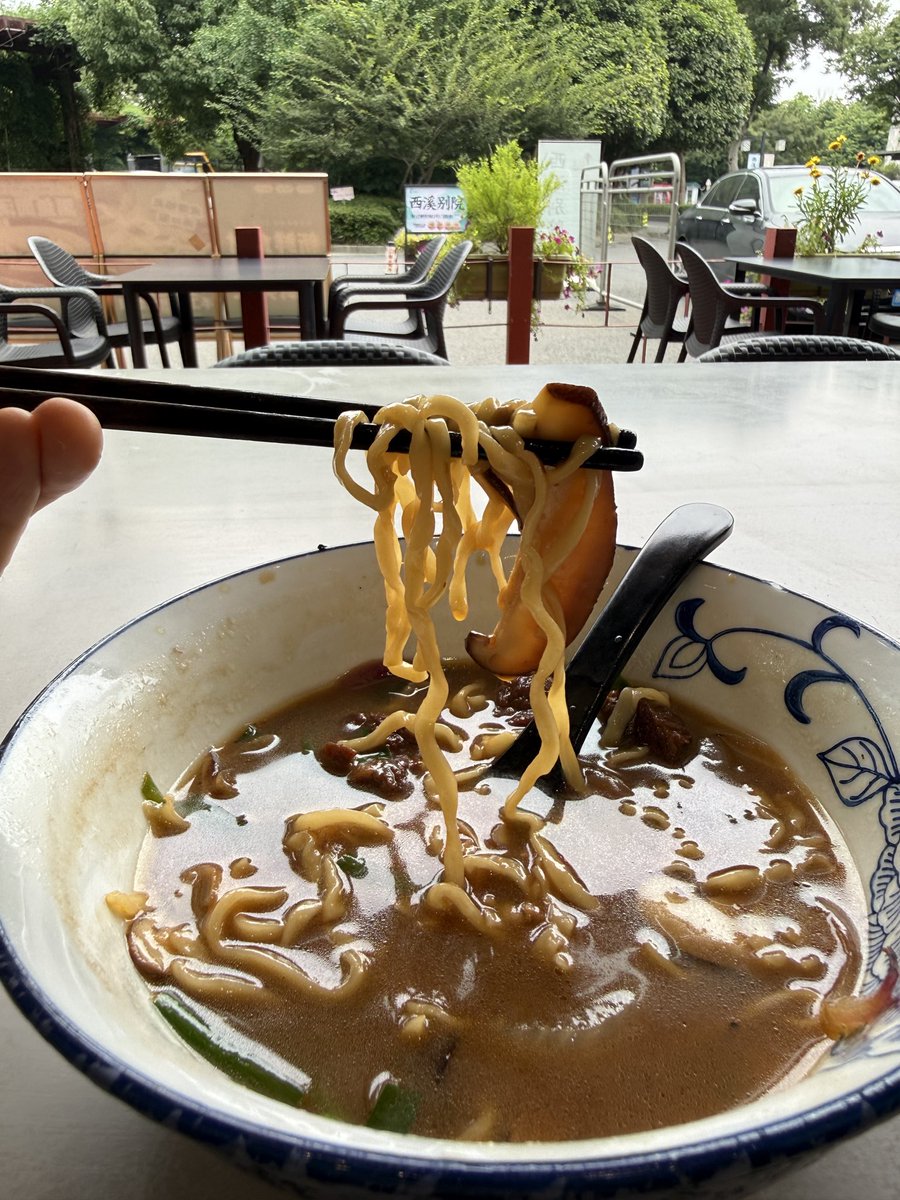 datacruiser's tweet photo. 在风口吃大面ʕっ˘ڡ˘ςʔ🍜 https://t.co/ZT4CDBzwMk