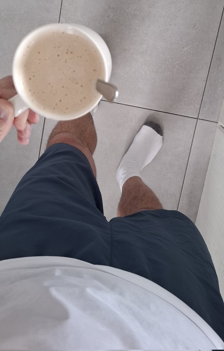 AdrianPetz's tweet photo. Whoop Friday 🤪🦶😏👅☕️☕️👀💦🥶 https://t.co/wnW0S83unE