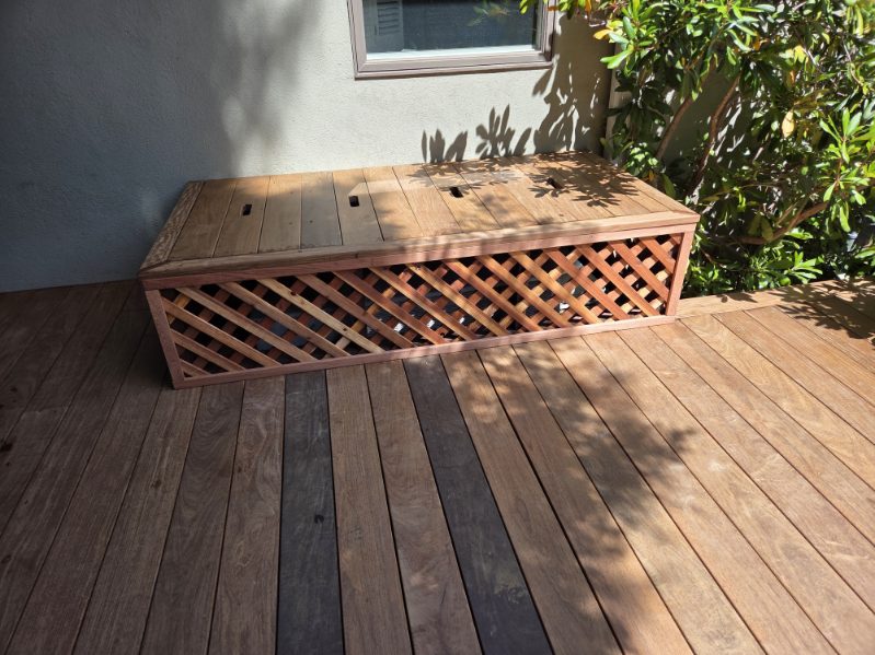 49erBigTimer's tweet photo. Finished this cool little backyard project.
We made them an ac cover with removable lids (kinda cool)
The wood is a south American hardwood called "ipe" thats incredibly expensive but beautiful https://t.co/9FQo487S16