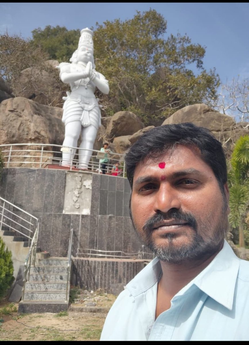 PRAKASHKUM87667's tweet photo. @పుట్టినరోజు శుభాకాంక్షలు 
జోగు సూపర్ స్టార్ కృష్ణ గారు
💐🌹🎂💙🎂🌹💐
God bless your nice family.. https://t.co/mxrAWrWro2
