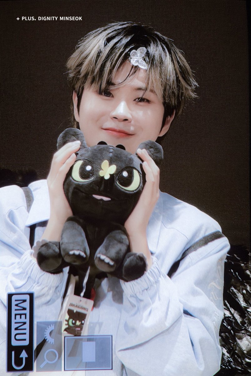 mscam31's tweet photo. [ Ⓜ︎💬🩵 ] - 260530 위드뮤 pre 🦋

#민석 #디그니티 냠 #민석찌 💕
@DGNT_Official @DIGNITY_members https://t.co/1hhCh1sqmD