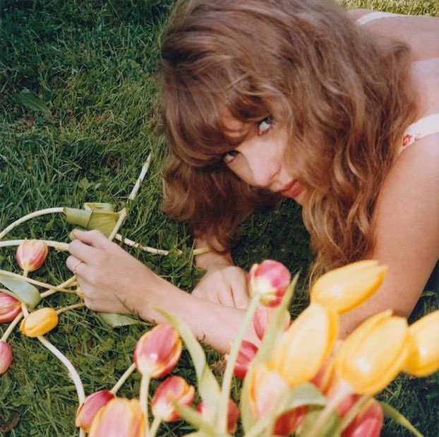 electrictouchs's tweet photo. love has ways of bringing things back to life 💭💐🌾 #IKnewItIKnewYou https://t.co/r6fJcbZ5Nb