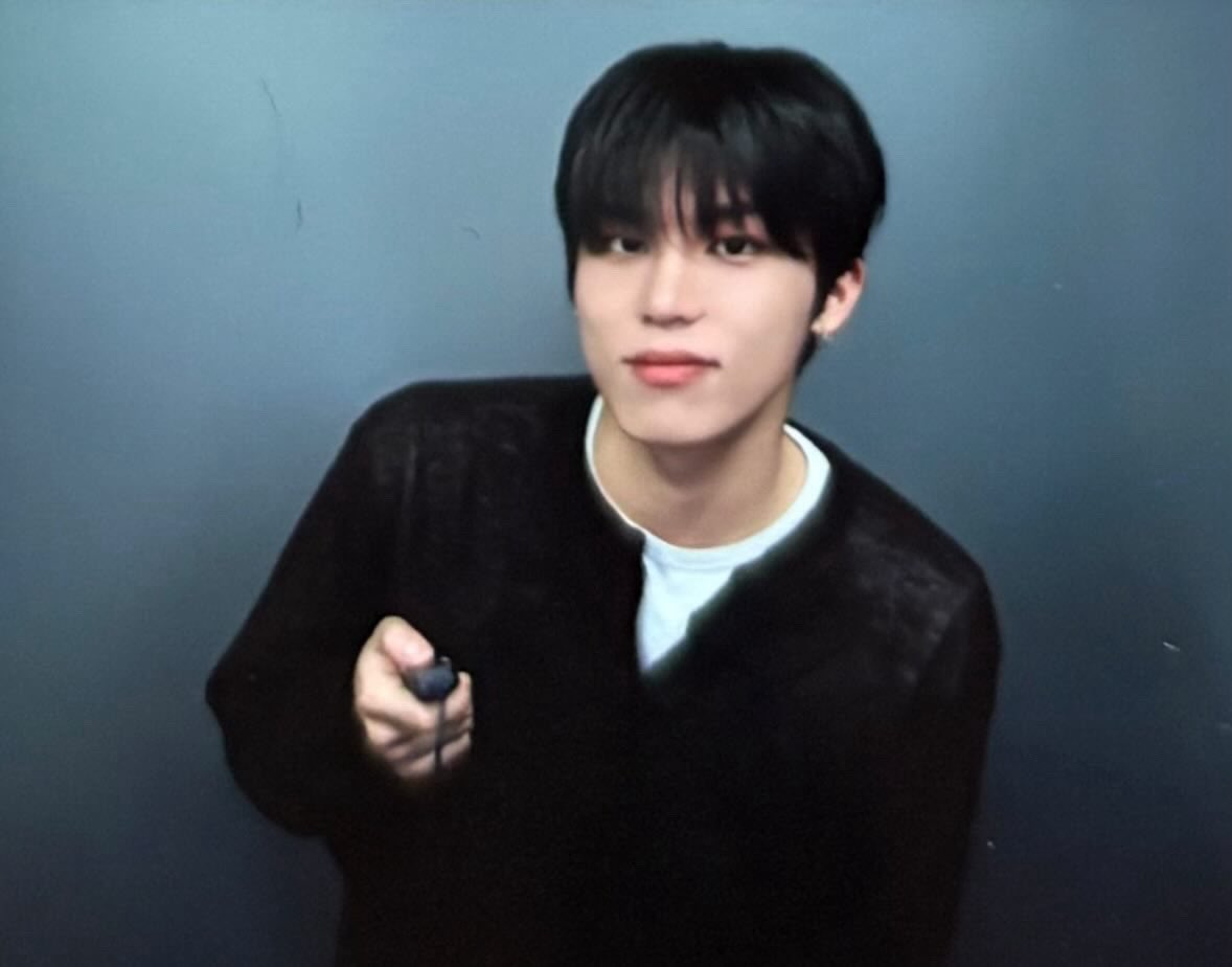 쩡 쿠 tweet media