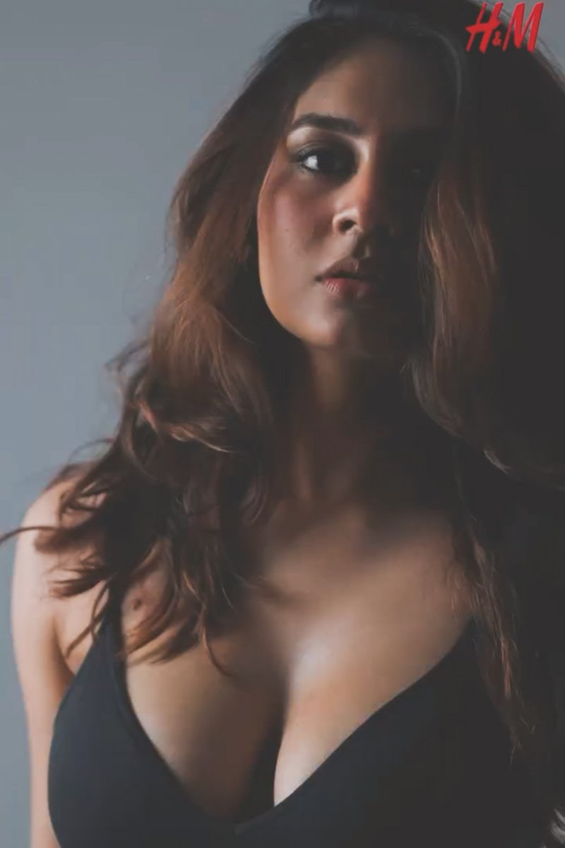 honeylover06's tweet photo. Irresistible 🥵🔥
#Shrusti ❤️ https://t.co/kW3DKsEEMr