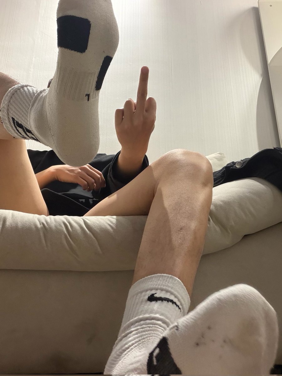 lyu209077's tweet photo. 想被你🖤爹 #爆耍 的 #恶堕 #傻逼 可以来 https://t.co/PenXc2KlNk