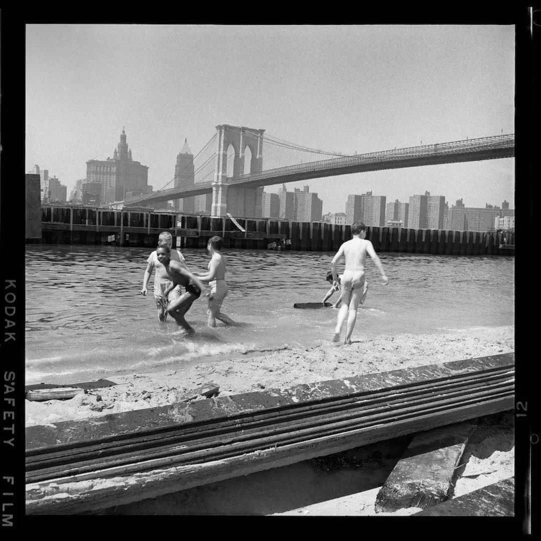 BrianRoemmele's tweet photo. 1958, New York. https://t.co/UdP3aZKims