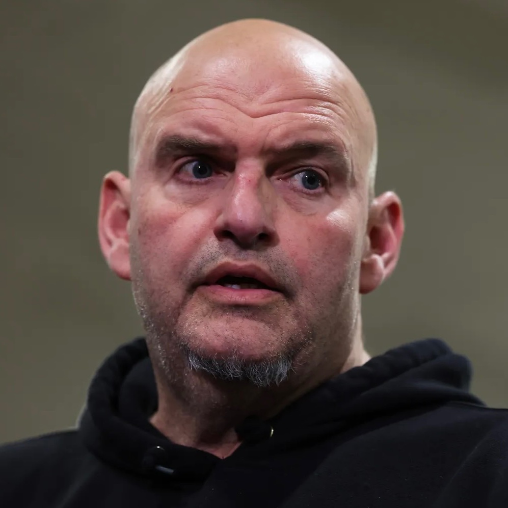 anyonewantchips's tweet photo. Really rich that John Fetterman, whose campaign was all about lying to us - is accusing Graham Platner of lying to us. https://t.co/IgJf3J3WdG