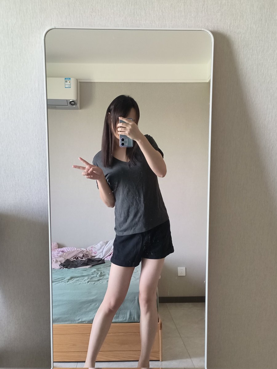 Dust1364's tweet photo. 展示ootd和内搭（ https://t.co/cJ2Y0jBaHf
