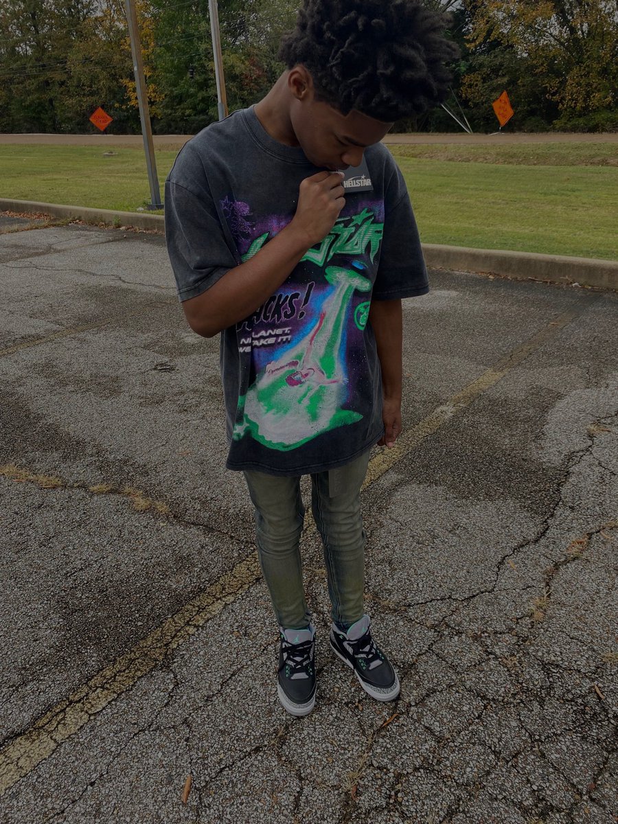 Str8Draco's tweet photo. REUPLOAD (10-31-24) #hellstar x #valabasas x #jordans #fyp #explorepage #outfit #halloween #memphis #Str8Draco #instagram https://t.co/1F045f0GGR