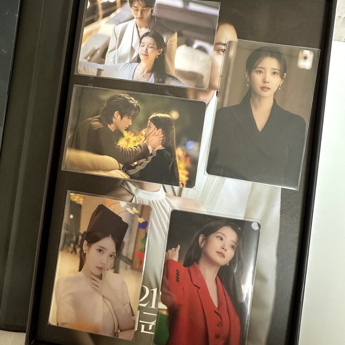 blannnnna's tweet photo. 대군부인 ost 앨범 사진이 많아서 만족 🤭
#21세기대군부인 #아이유 #변우석 https://t.co/8TV53cMe6E