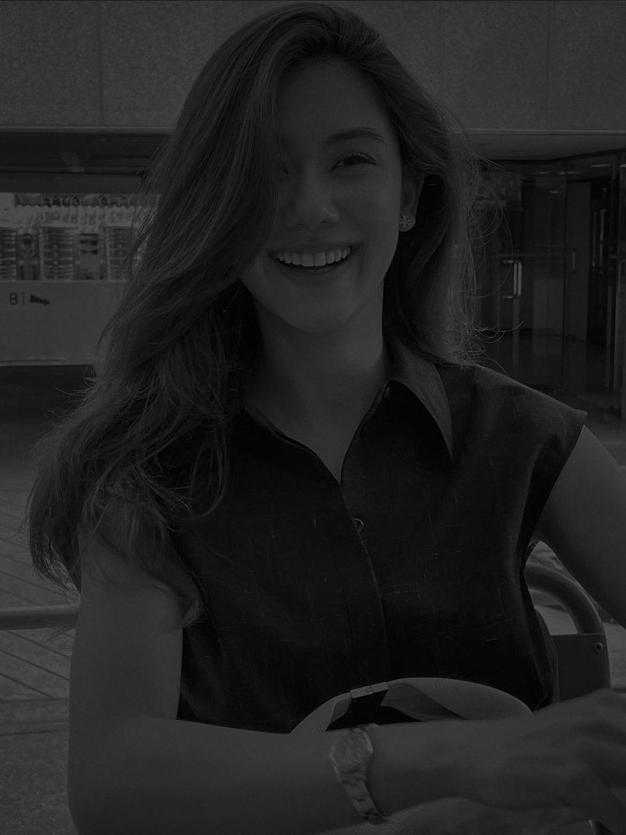 bIankarea's tweet photo. ️️  ️️ 

📍 𝐁𝐚𝐤𝐦𝐢𝐞 𝐀𝐛𝐨𝐞𝐧, 𝐉𝐚𝐤𝐚𝐫𝐭𝐚
5 Juni 2026 — 11:48

Friday lunch break— featuring my favorite food and my favorite company. 

 ️️ ️️ https://t.co/kJJ4bseXQv