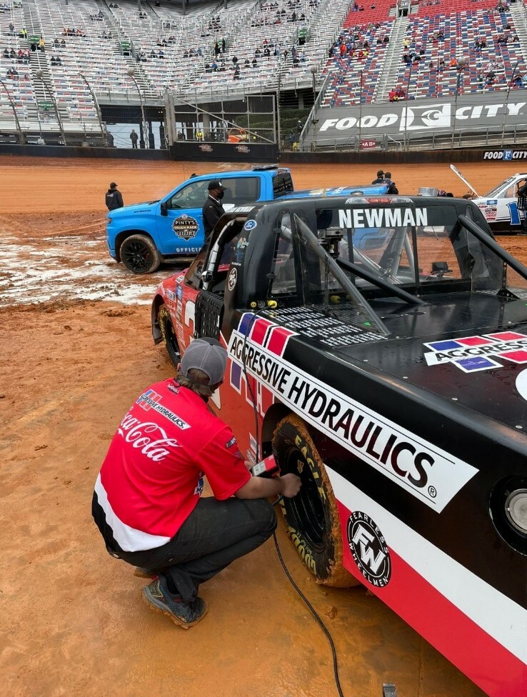 Fluggswashere's tweet photo. I genuinely only remember this truck because I remade it. In the 2021 Bristol Dirt race @RyanJNewman tried to make the race with a new team called DCC Racing, however sadly the team would DNQ.
#ForgottenRidesFriday #ForgottenRides #NASCAR #RyanNewman #CocaCola #DCCRacing https://t.co/jnLAZUrhaw