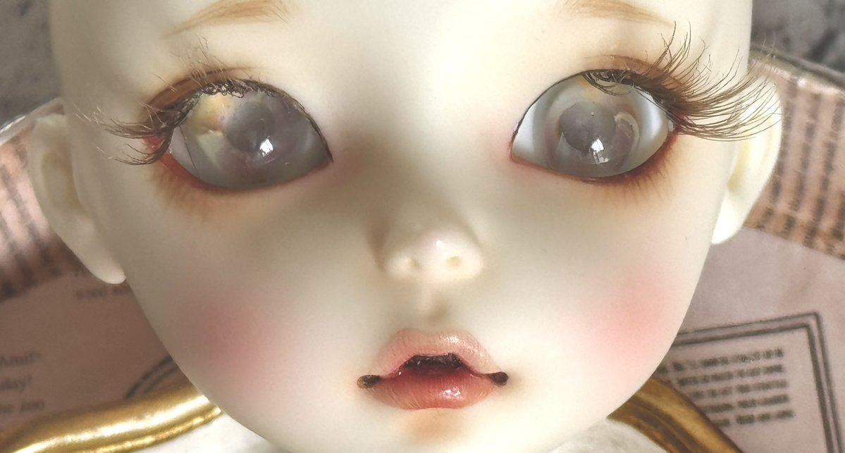 _karasuya's tweet photo. アイ着用のお写真
前に撮った物だけどその時は顔まわりだけで、うーん？となっていたのですが、今見ると色がふわふわしてて凄く可愛い☺️ https://t.co/76rTN09gxq