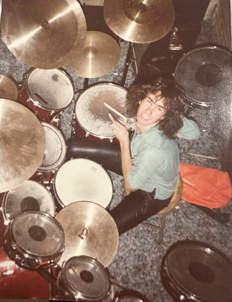 RHCPchad's tweet photo. Throwback Thursday https://t.co/YXYBK6tdAO