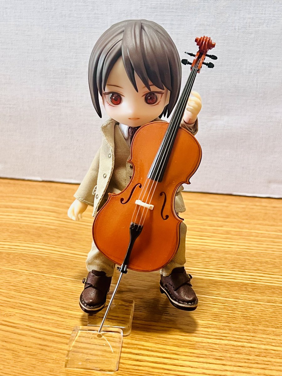 DRYRIVER13's tweet photo. ピコニーモPとオビツ11のモデルさんに、チェロとコントラバスを持たせてみました。
サイズ感の参考になればと思います。 https://t.co/6lSi2cuLlv
