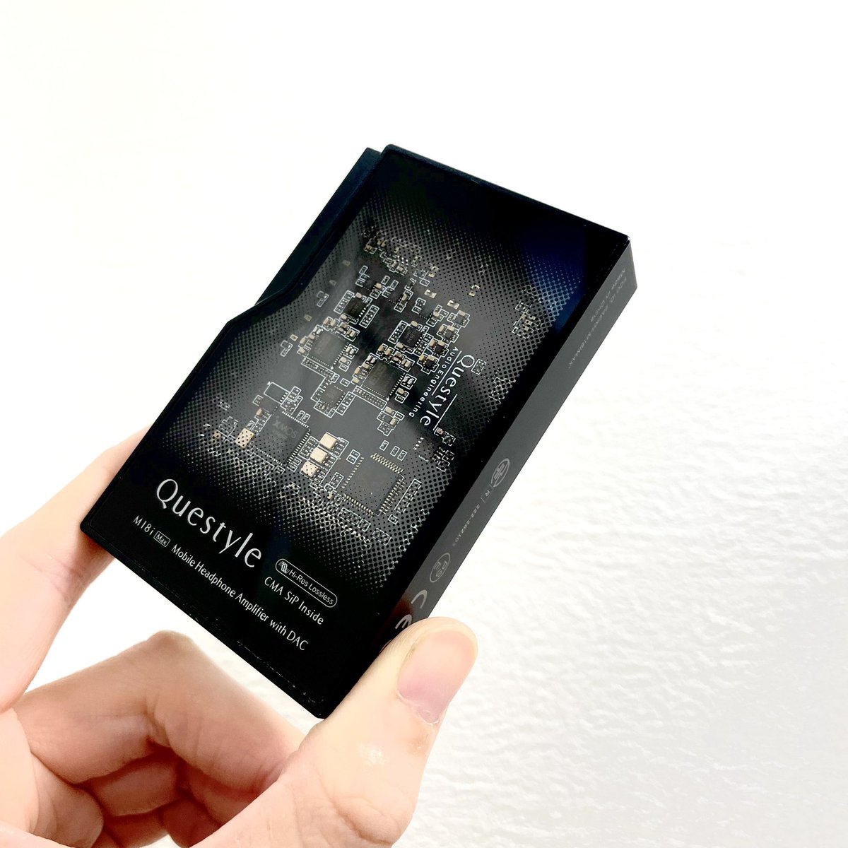 e_earphone_OSU's tweet photo. 【 #eイヤ名古屋大須店】
6月12日発売予定!!
#Questyle / M18i Max
店頭に試聴機届きました👏✨️
専用レザーケースプレゼントキャンペーンは無くなり次第終了なので、ご検討中の方はお早めにご予約くださいませっ🎊
WEBページ
https://t.co/HDjRKleEwt
#DAC #AMP #名古屋 #大須 https://t.co/RNoQSykGHS